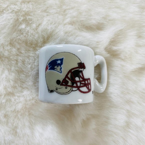 NFL New England Patriots Miniature Coffee Mug, Collectable Sports Decor - Picture 2 of 7